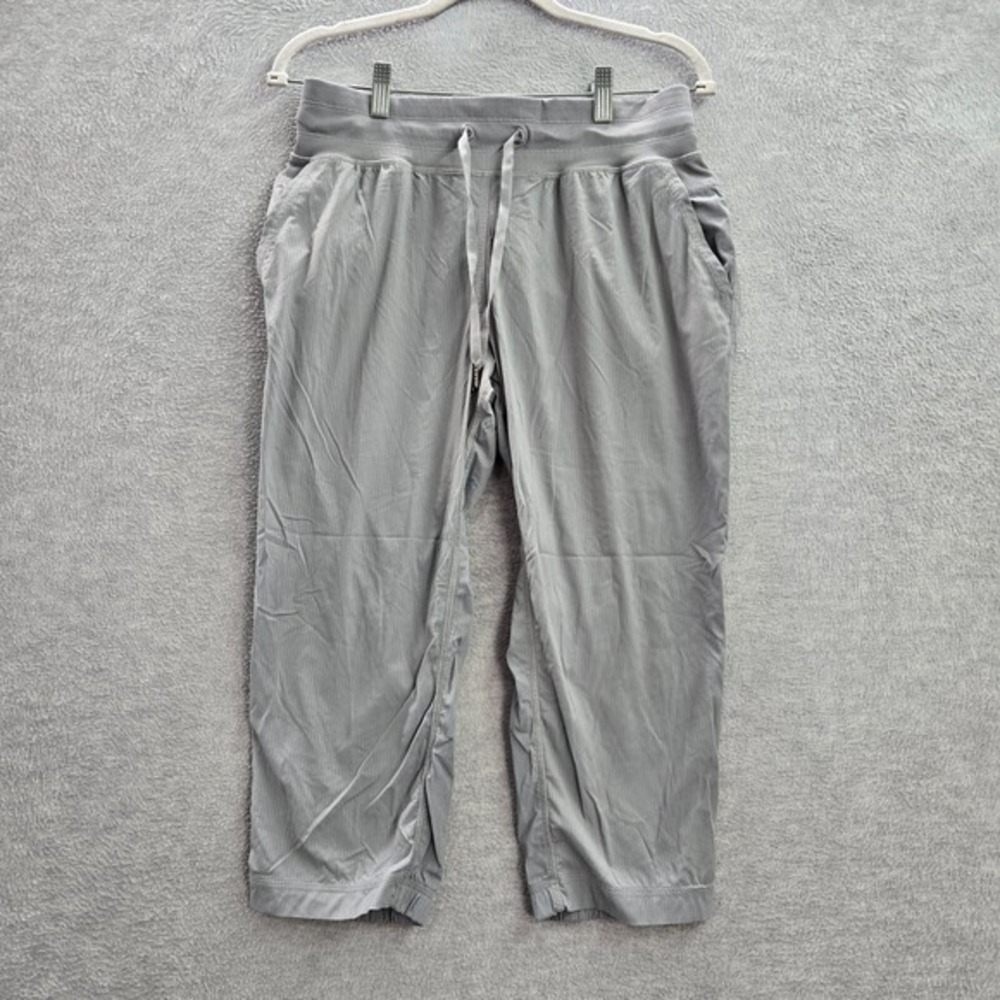 Lululemon Women Activewear Pants 8 Gray Studio Cropped Drawstring 19 in Inseam